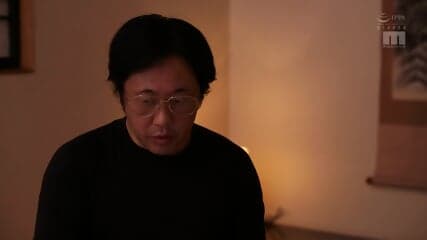 The Newly Appointed Mr. Tsukigumo Unexpectedly Shares A Room With An Otaku Teacher. I Was Shown In Front Of My Eyes How He Fell Into A Huge Cock, And I Got A Depressed Erection. Extremely Piss-crazy NTR Yoru T