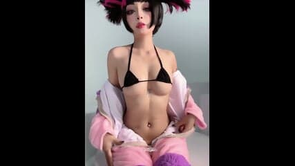 Umeko J - Juri Han Street Fighter Cosplay