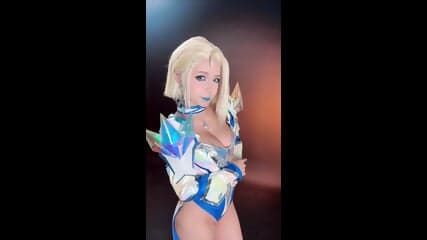 Umeko J Cosplays Emma Frost