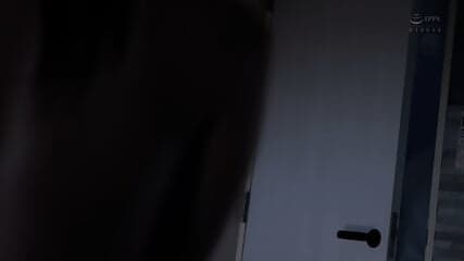 Jx UxR 807 MR Rena Momozono