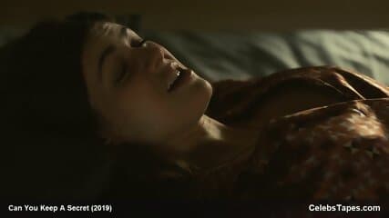 Alexandra Daddario sex scenes
